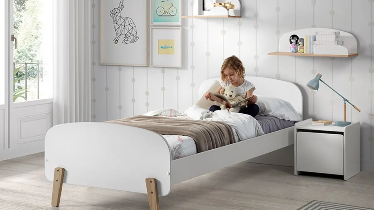 Outlet Vipack Bed Kiddy inclusief nachtkast en commode wit