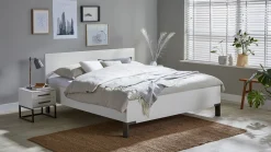 B Bright Bed Ragnar met hoofbord hout wit