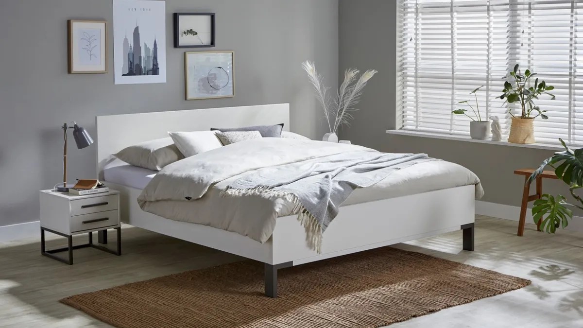 B Bright Bed Ragnar met hoofbord hout wit