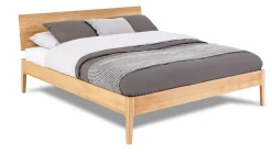 Best Karlsson Bed Sky met hoofdbord en poten hout eiken honing
