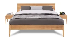 Best Karlsson Bed Sky met hoofdbord en poten hout eiken honing