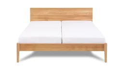 Best Karlsson Bed Sky met hoofdbord en poten hout eiken honing
